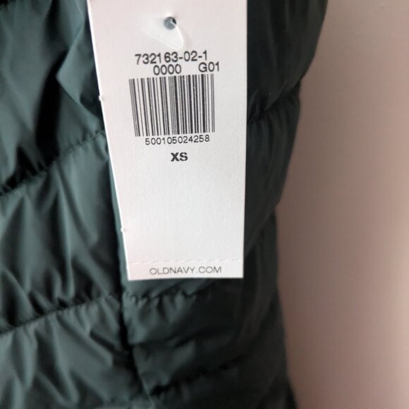 Old Navy Active Puffer Vest - Picture 6 of 6